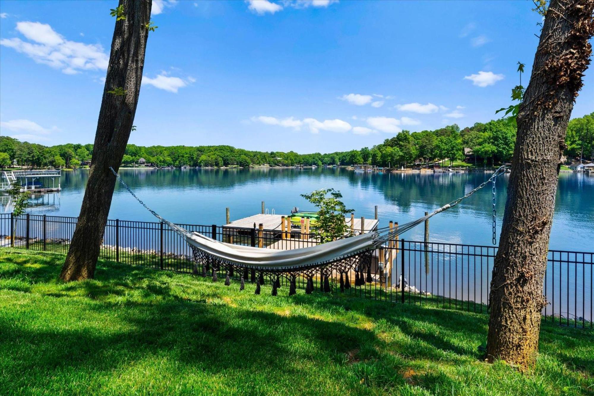 Hogan Crest Villa Mooresville Luaran gambar